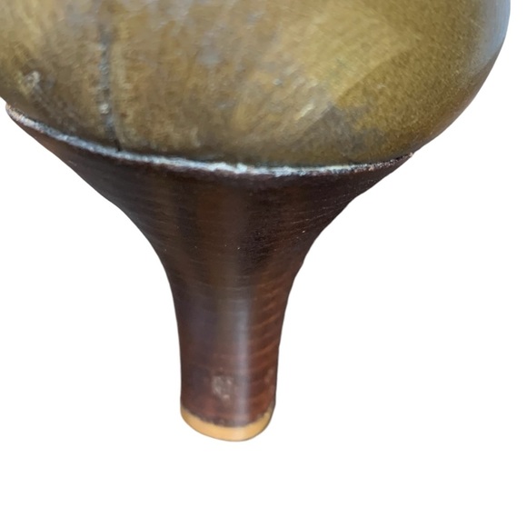 Henry Beguelin 40’s style army green leather pump w‎ khaki tassel. Size 6.5 - Picture 12 of 16